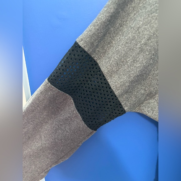 {Balance Collection} women's active top gray with black detail - Picture 3 of 4